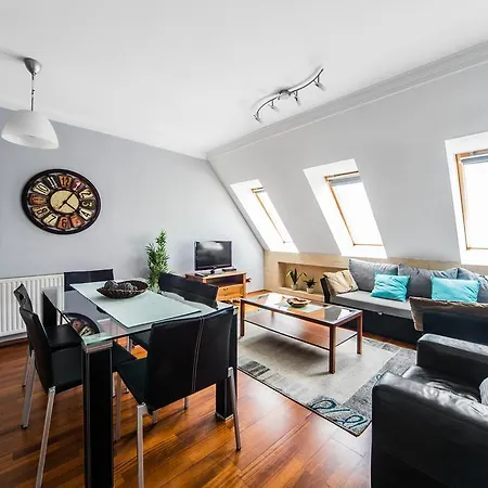 Designer Synagogue Apartment