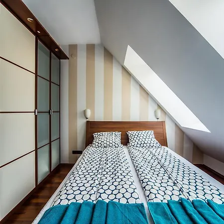 Apartman Designer Synagogue