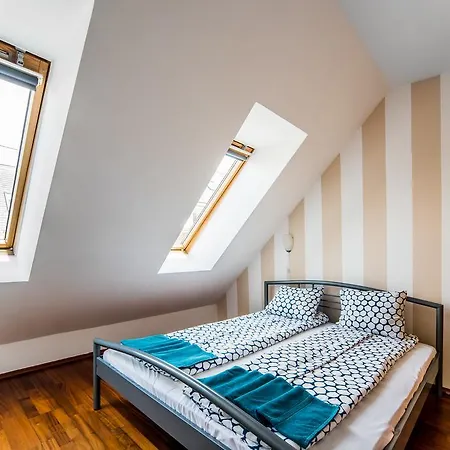 Designer Synagogue Apartman